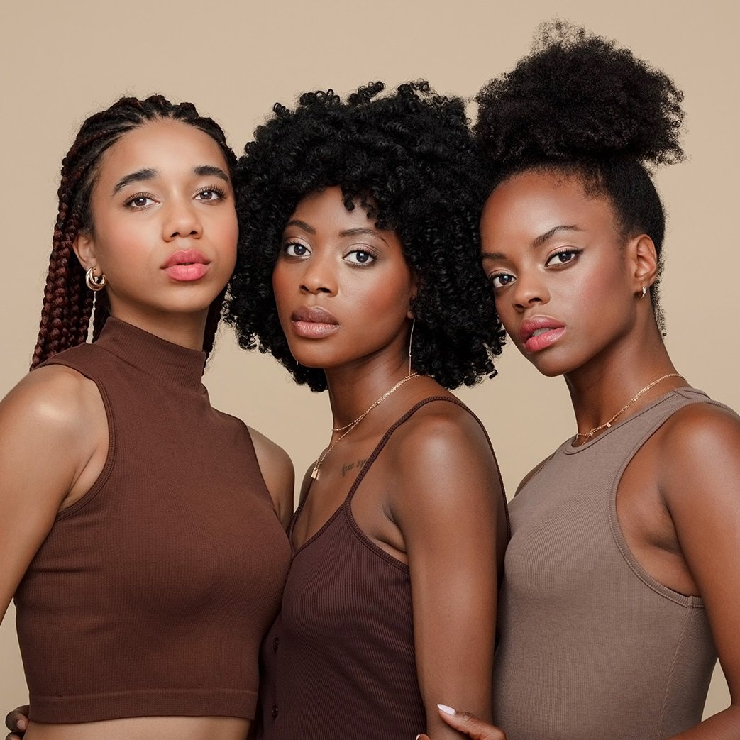 10-step curly hair routine - Garnier